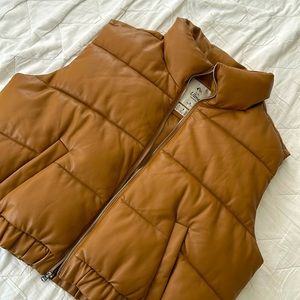 Abercrombie & Fitch puffer vest